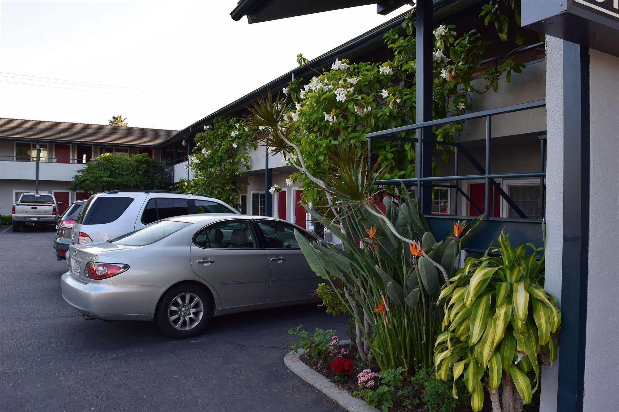 Rose Garden Inn Santa Barbara Extérieur photo