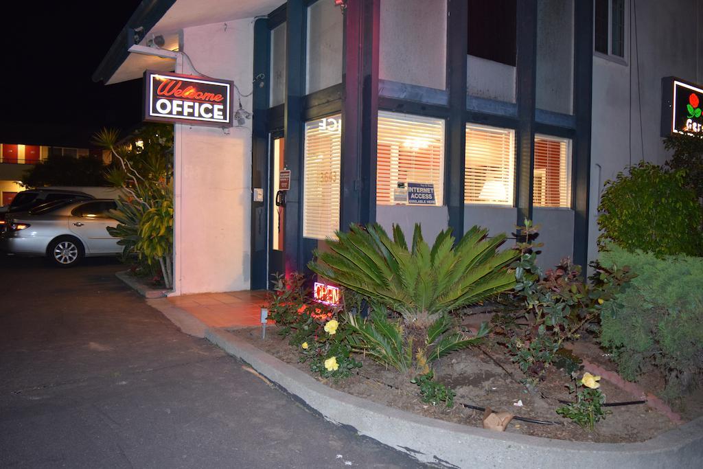 Rose Garden Inn Santa Barbara Extérieur photo